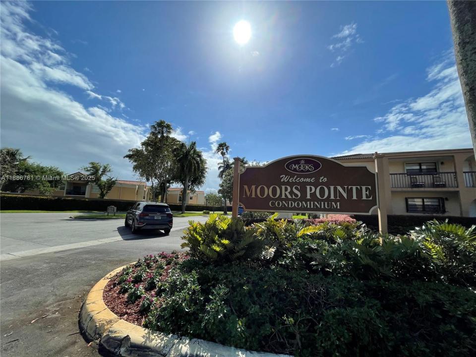 18216 Mediterranean Blvd 1-19, Hialeah, Florida 33015
