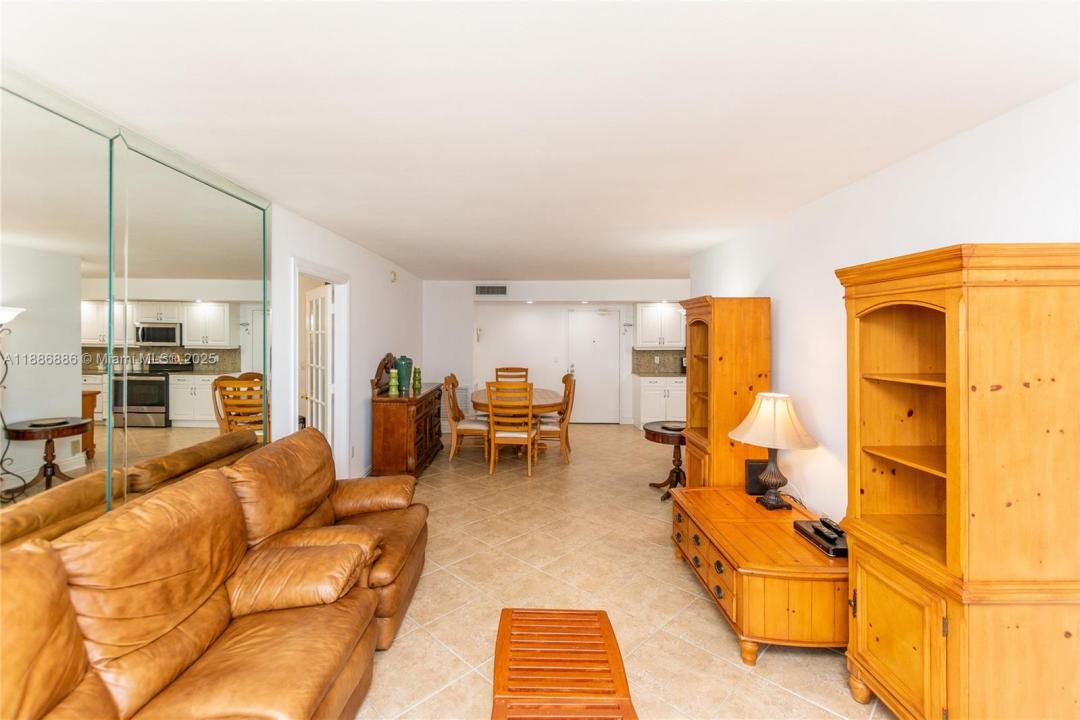 9273 Collins Ave 703, Surfside, פלורידה 33154, ארצות הברית של אמריקה 