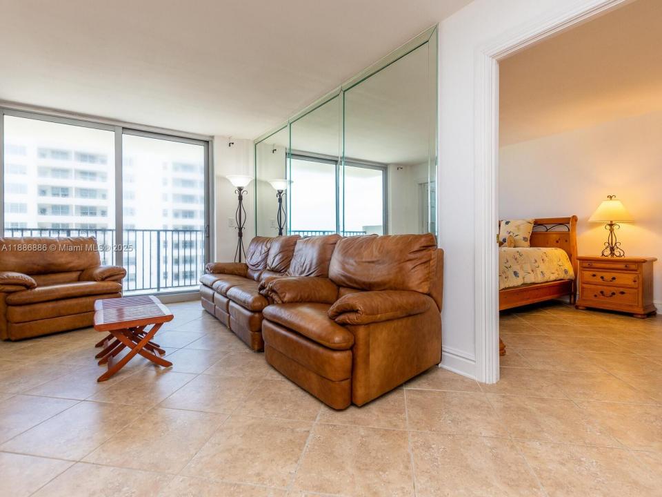 9273 Collins Ave 703, Surfside, פלורידה 33154, ארצות הברית של אמריקה 