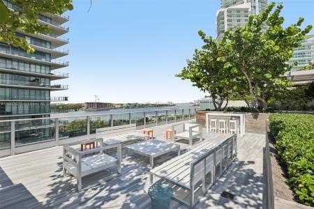 801 S Pointe Dr 602, Miami Beach, Florida 33139, USA