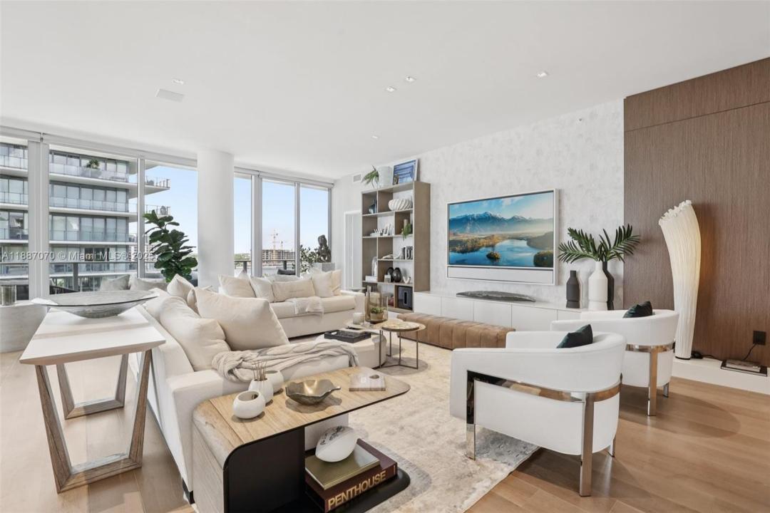 801 S Pointe Dr 602, Miami Beach, Florida 33139