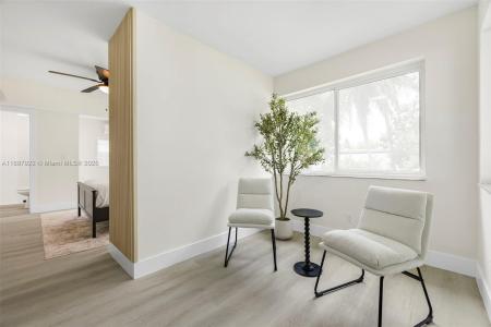 1232 NW 32nd Pl Eff, Miami, Florida 33125, USA