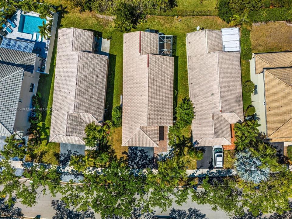 1536 Salerno Cir, Weston, Florida 33327
