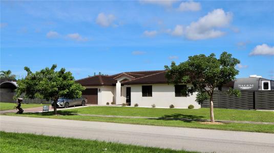 20461 SW 320th St, Homestead, Florida 33030, USA