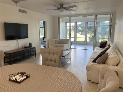 3090 N Course Dr 304, Pompano Beach, Florida 33069, USA