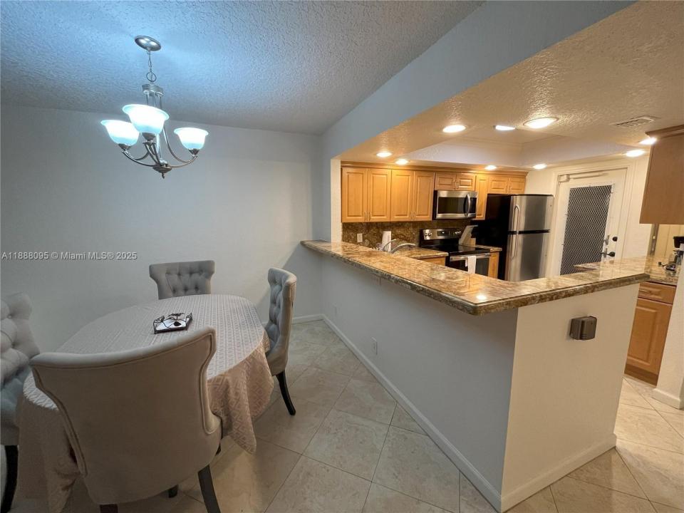 3090 N Course Dr 304, Pompano Beach, 佛罗里达州 33069, 美国