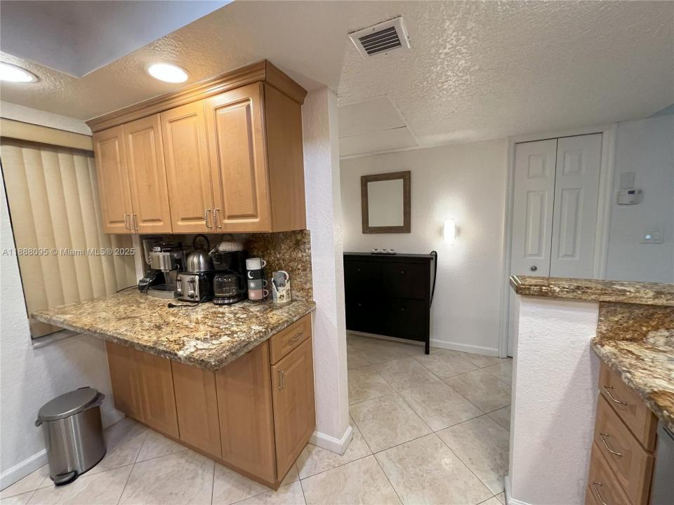 3090 N Course Dr 304, Pompano Beach, 佛罗里达州 33069, 美国