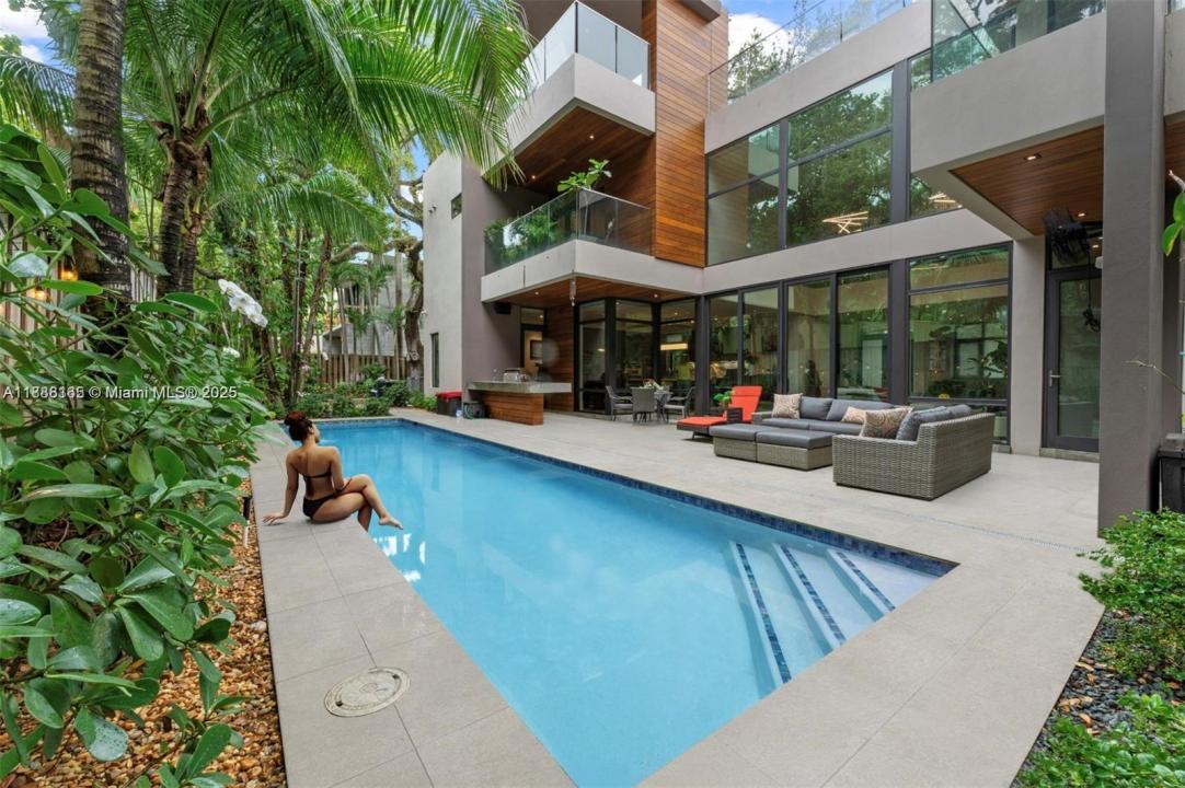 2803 Crystal Ct, Coconut Grove, Florida 33133, Amerika Birleşik Devletleri
