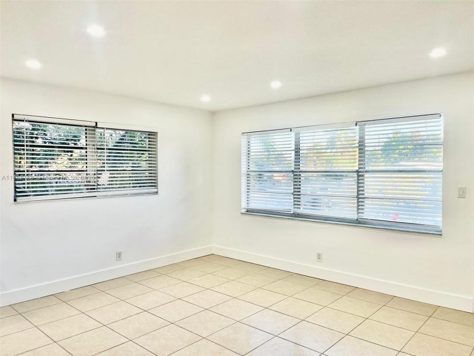 2255 SE 5th St 10, Pompano Beach, Флорида 33062, Соединенные Штаты