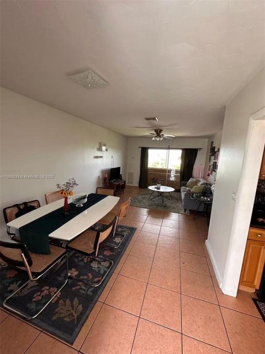1021 Crystal Lake Dr 311, Deerfield Beach, Florida 33064, Estados Unidos