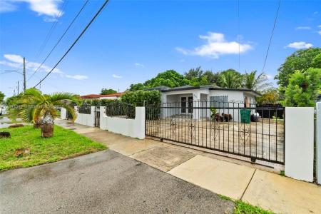 420 NW 44th Ave, Miami, Florida 33126, USA