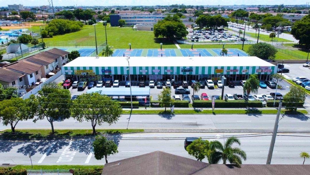2350 W 60th St 17, Hialeah, Florida 33016, HOA KỲ