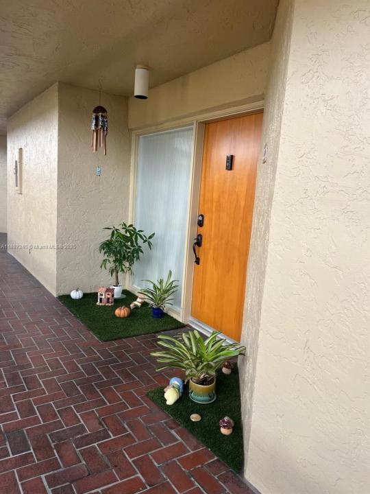 6666 SW 115th Ct 406, Miami, Florida 33173, Amerika Birleşik Devletleri