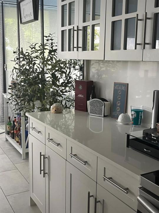 6666 SW 115th Ct 406, Miami, Florida 33173, Amerika Birleşik Devletleri