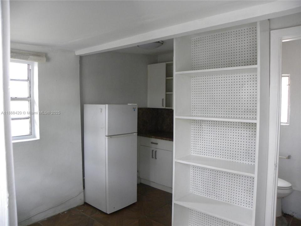 214 NW 49th Ave rear, Miami, Florida 33126