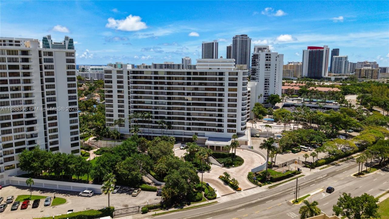 500 Three Islands Blvd 613, Hallandale Beach, Floryda 33009, USA