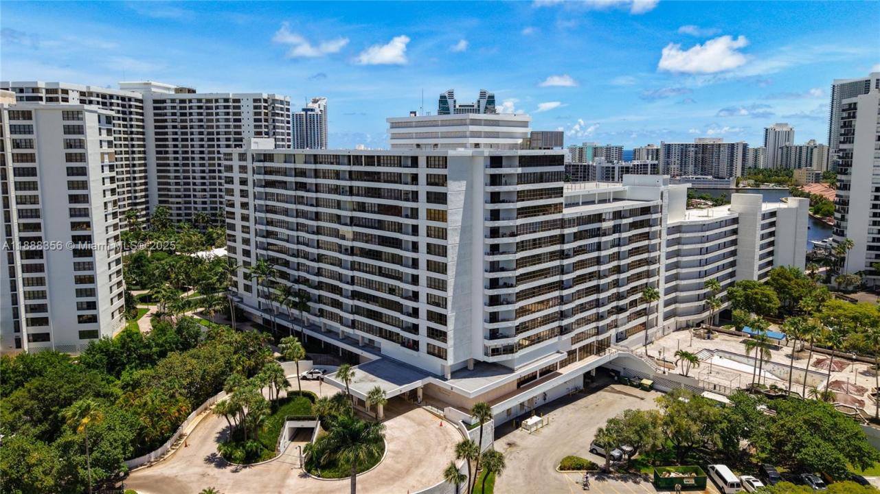 500 Three Islands Blvd 613, Hallandale Beach, Floryda 33009, USA