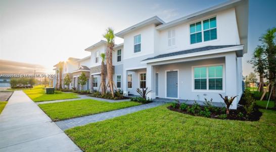 10241 SW Newberry Ave C2, Port St. Lucie, Florida 34987, USA