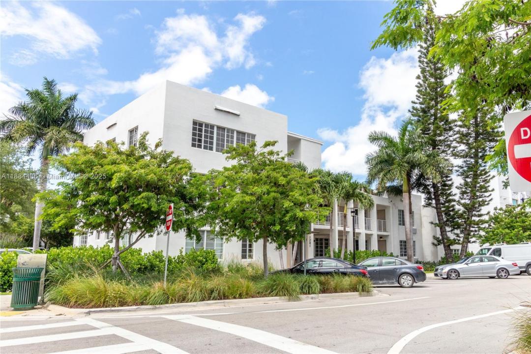 1241 14th St 9, Miami Beach, פלורידה 33139, ארצות הברית של אמריקה