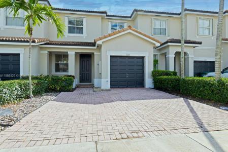1015 NE 41st Pl, Homestead, Florida 33033, USA