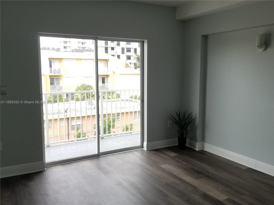 134 SW 7th Ave 402, Miami, Flórida 33130, Estados Unidos