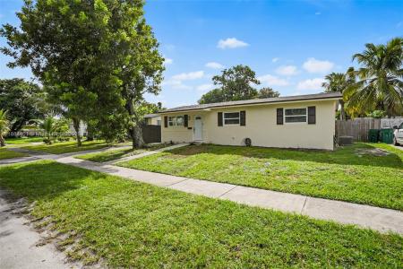 621 SW 50th Ter, Margate, Florida 33068, USA