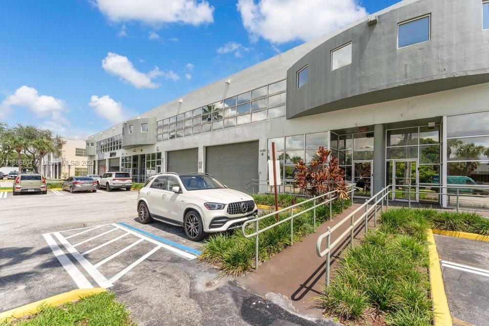 2201 NW 102nd Pl 4A, Doral, Florida 33172, Amerika Birleşik Devletleri