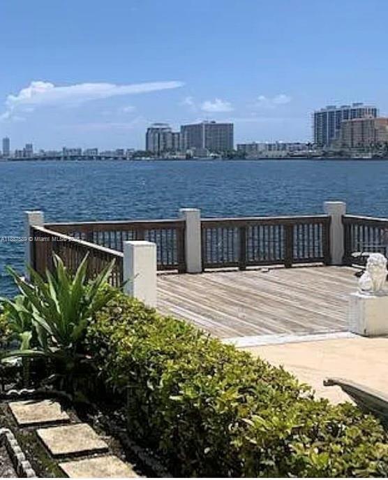 7941 East Dr, North Bay Village, Floride 33141, États-Unis