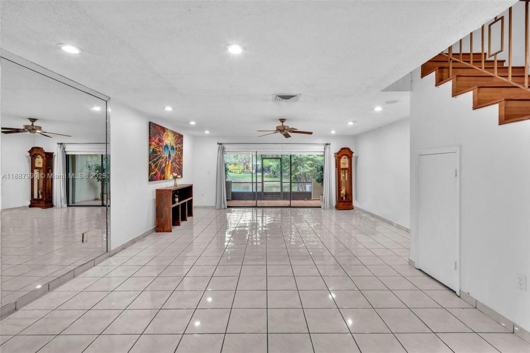 3825 Estepona Ave 11D5, Doral, Floride 33178, États-Unis
