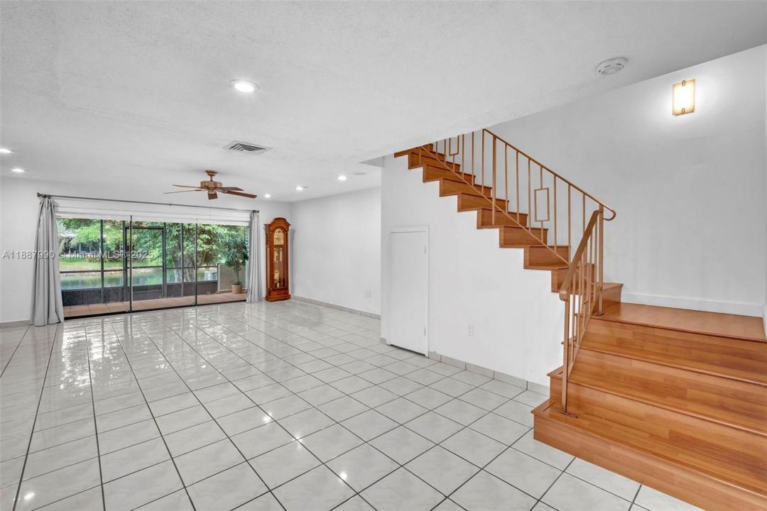 3825 Estepona Ave 11D5, Doral, Floride 33178, États-Unis