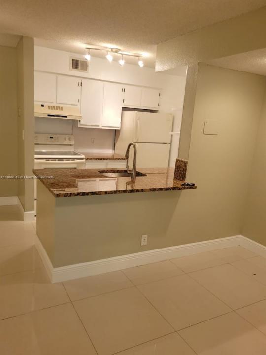 2826 S University Dr 3101, Davie, Florida 33328