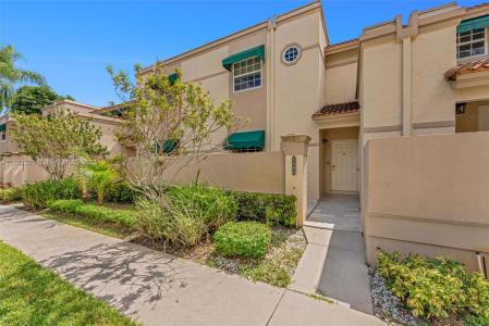 6534 Via Regina, Boca Raton, Florida 33433, USA
