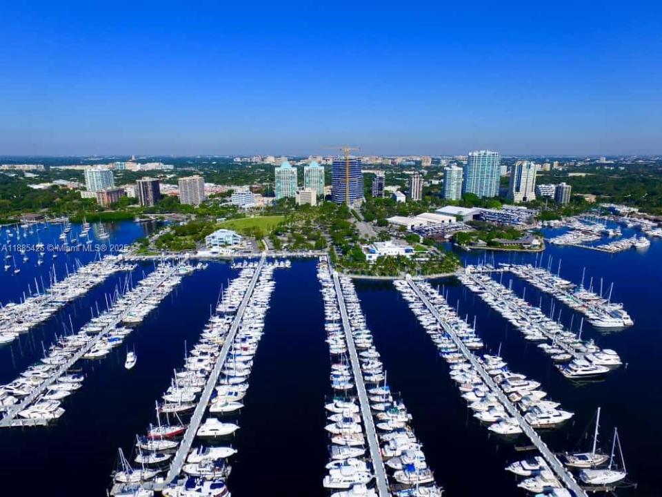 2843 S Bayshore Dr 3A, Miami, Flórida 33133, Estados Unidos