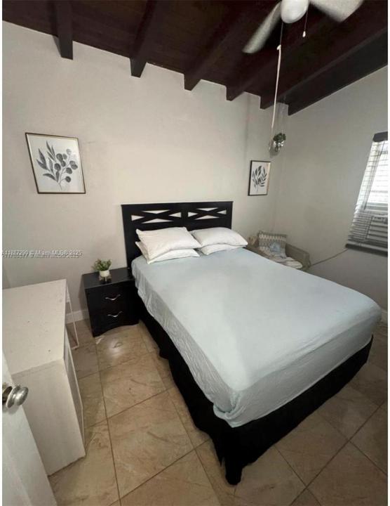 18201 NW 3rd Ave 1, Miami Gardens, Florida 33169, Estados Unidos