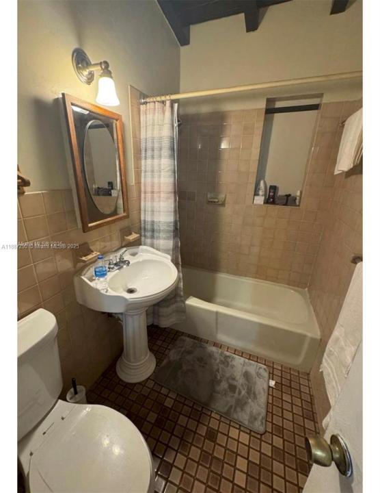 18201 NW 3rd Ave 1, Miami Gardens, Florida 33169, Estados Unidos