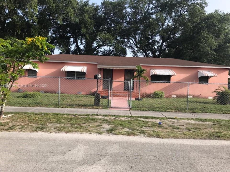 Miami, Florida 33147, USA