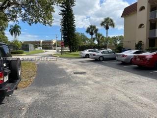 8285 Sunrise Lakes Blvd 202, Sunrise, Florida 33322, USA