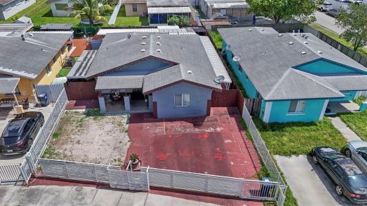 3109 NW 64 st, Miami, Florida 33147, USA