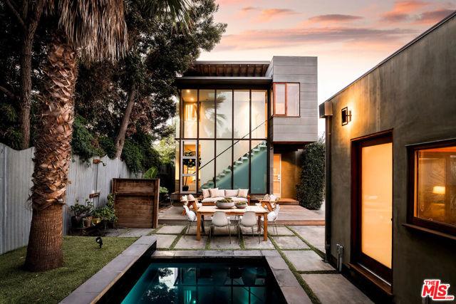 NOWITA Place, 義大利威尼斯, 加州 90291, 美國