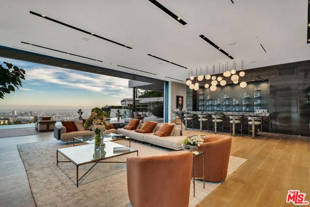 Flicker Way, Los Angeles, California 90069