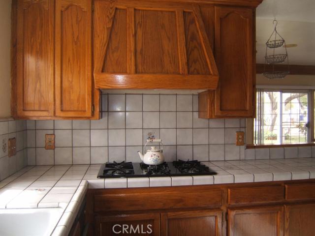 RIDGE VIEW Drive, Apple Valley, California 92307