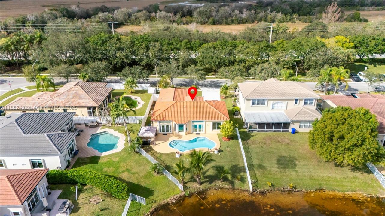 2339 NW 195th Ave 2339, Pembroke Pines, Florida 33029