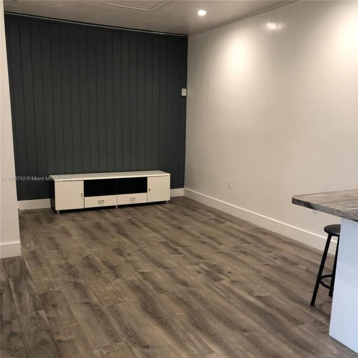 6819 SW 15th St REAR, Pembroke Pines, Florida 33023, Stati Uniti