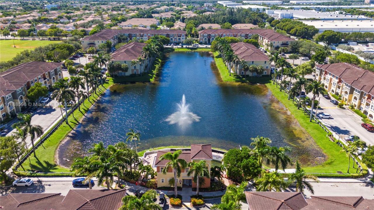 8999 NW 107th Ct 216-1, Doral, Flórida 33178, Estados Unidos