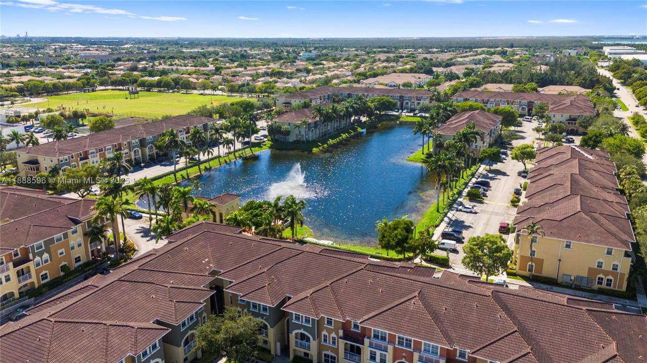 8999 NW 107th Ct 216-1, Doral, Flórida 33178, Estados Unidos