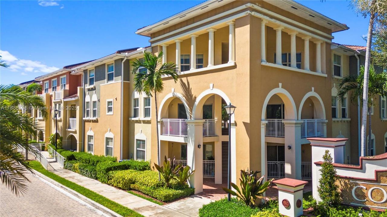 8999 NW 107th Ct 216-1, Doral, Flórida 33178, Estados Unidos