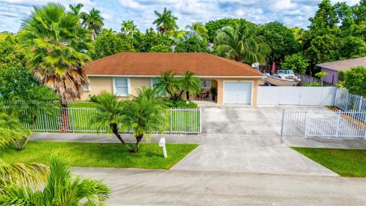 13375 SW 264th Ter, Homestead, Florida 33032, USA