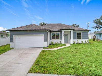 2204 S Biscayne Drive, North Port, Florida 34286, Estados Unidos