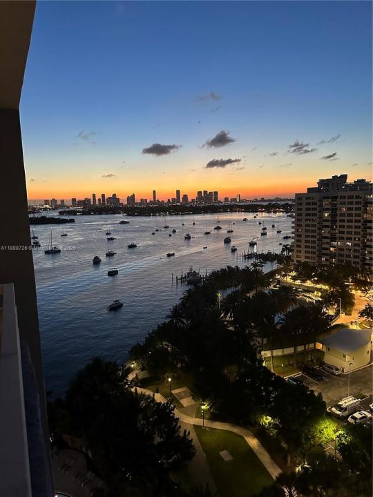 1330 West Ave 1503, Miami Beach, Floride 33139, États-Unis