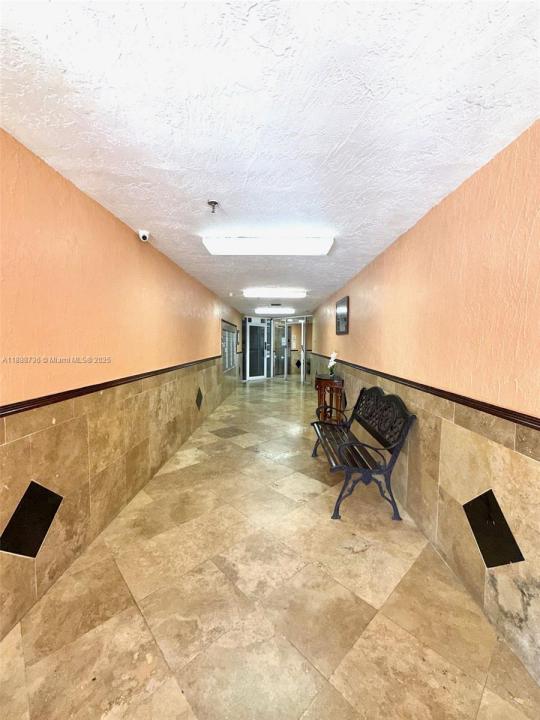 199 SW 12th Ave 404A, Miami, Florida 33130, Estados Unidos